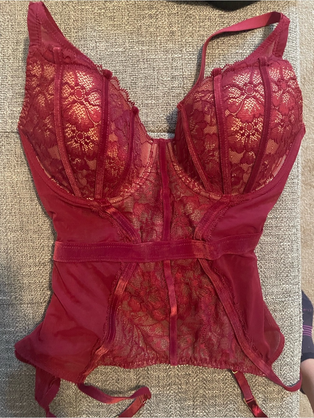 Women's Burgundy Lace Bustier